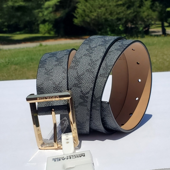 MICHAEL Michael Kors Accessories - NWT Michael Kors Belt.